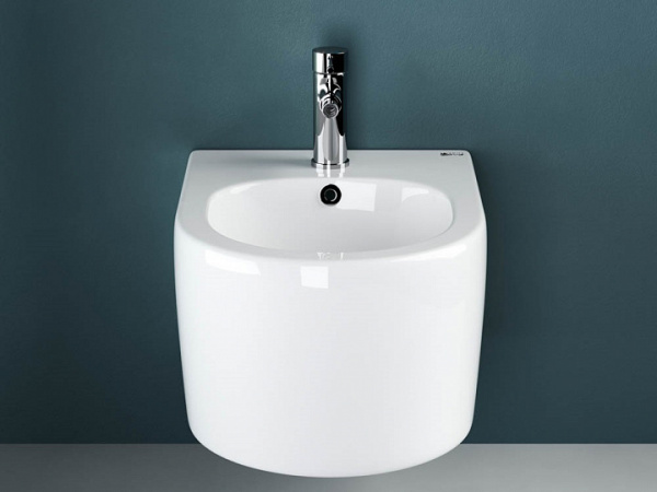 Ceramicanova Биде подвесное Moments, 1 отв под смеситель, с крепеж., в компл. донн. клапан 