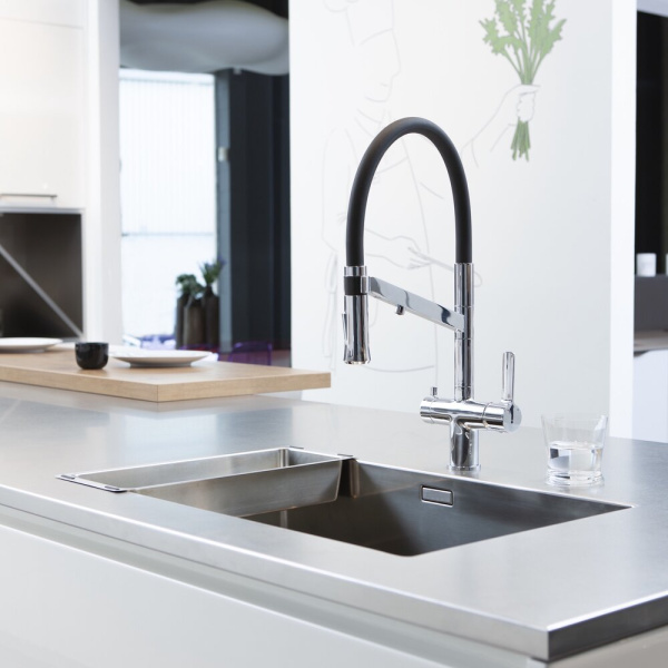 Смеситель для кухни CLEVER CHEF WT19, с выходом для питьевой воды, гибкий излив 