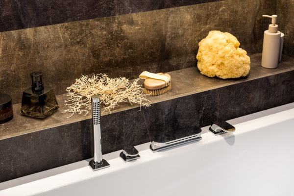 Ravak Chrome Смеситель врезной каскадный для ванн CR 025.00