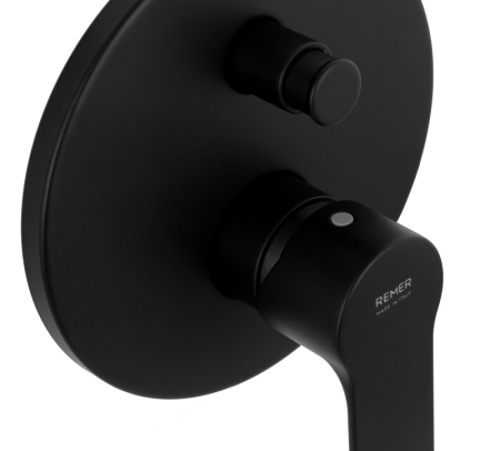 Душевая система Remer Energy EY09S02MD25NOVB, черный матовый
