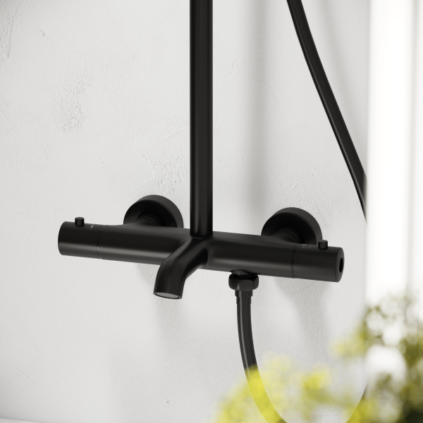 Sancos Душевая стойка SANCOS Game для душа с изливом с термос. смес. удлин. шт., цвет черный матовый